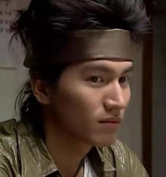 《流星花园》这部剧中,f4四人也把这个潮流展现得淋漓尽致,除了道明寺