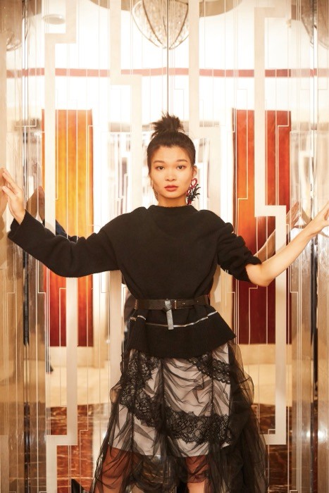 唱作人苏运莹首唱态度单曲在这里请你随意