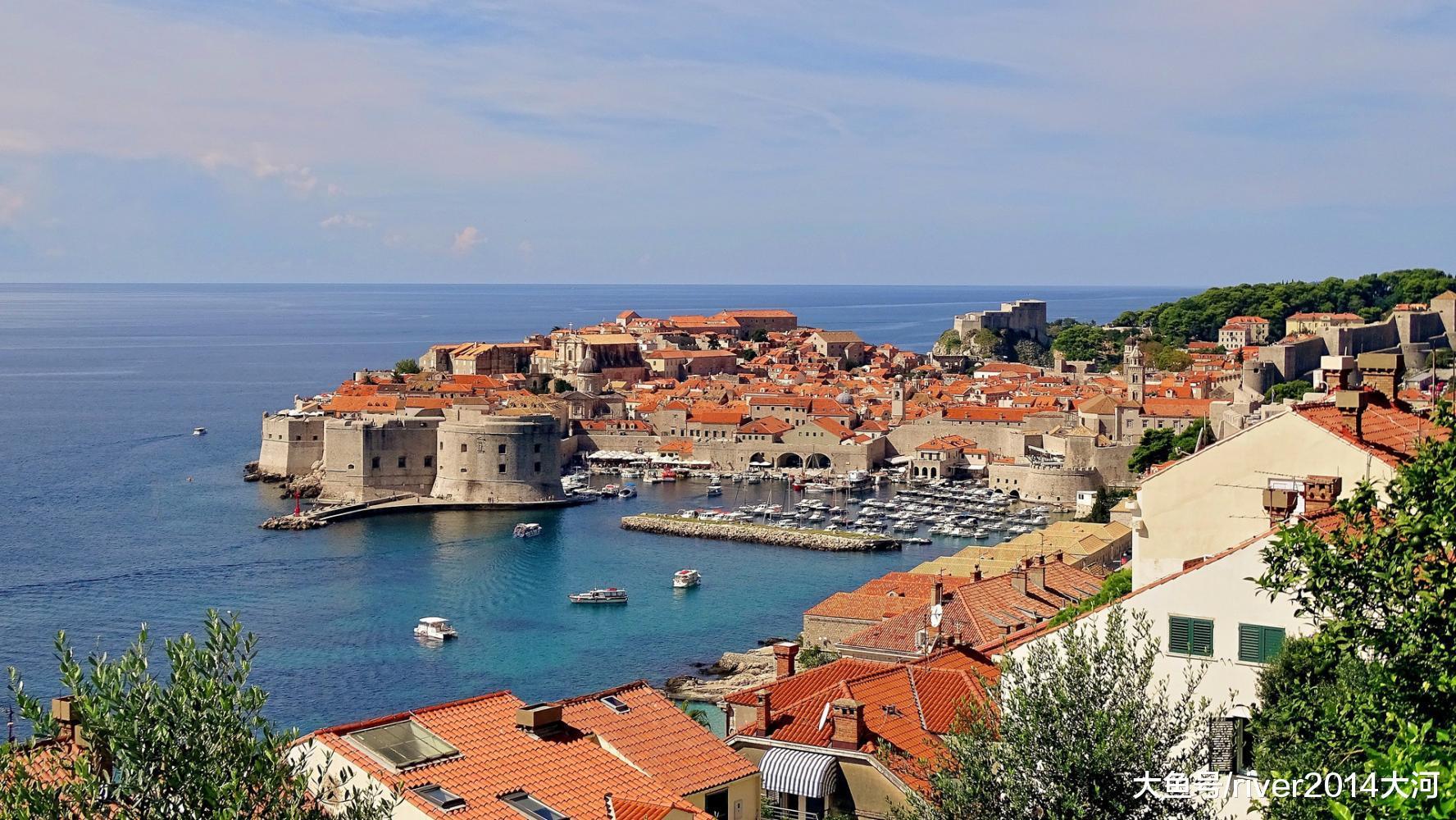 人口只有400万的欧洲小国夺得世界杯亚军, 景色还很美