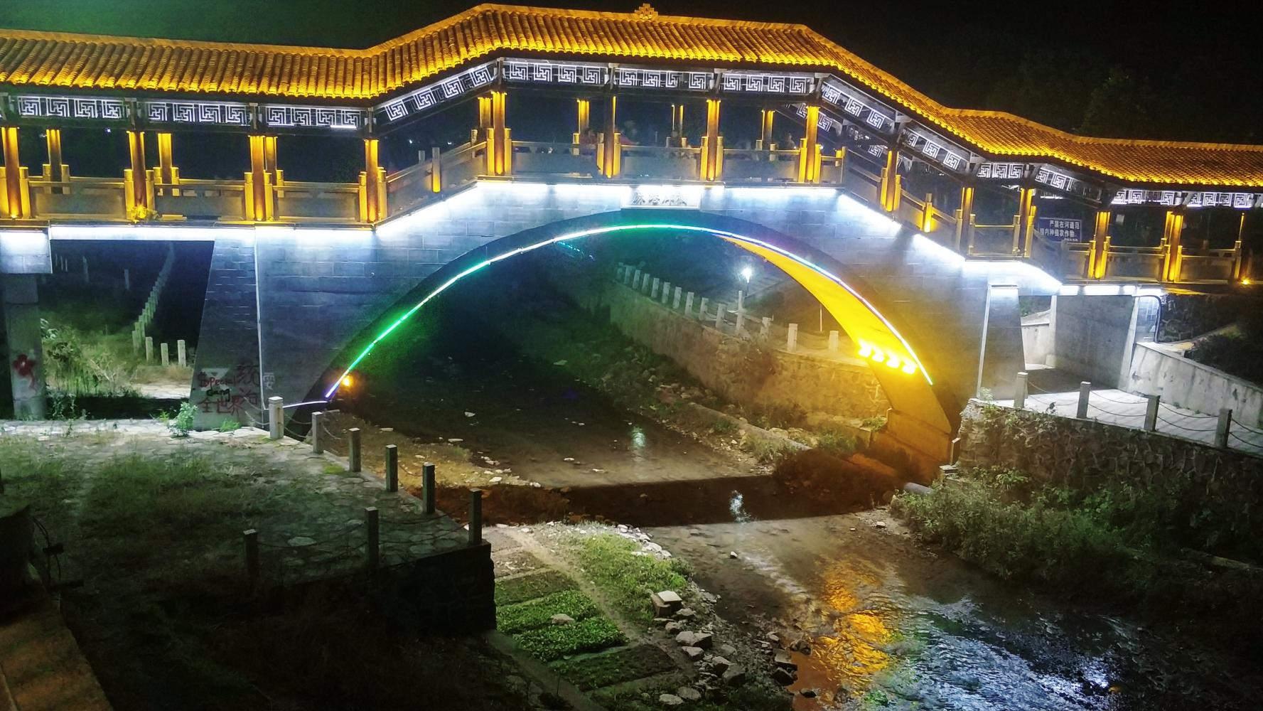 江西省抚州市南城县山水大道上的故事-寒冬未至暖阳炙