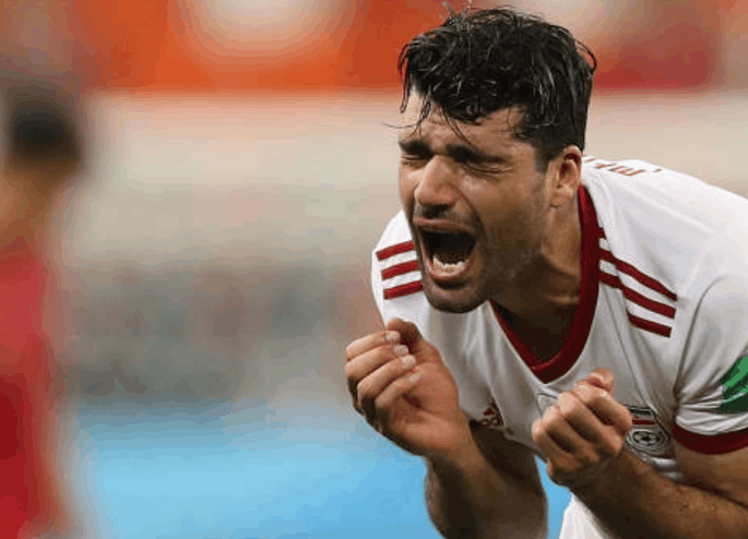 比赛结束后声嘶力竭哭成泪人, 他成世界杯开赛以来最伤心的人