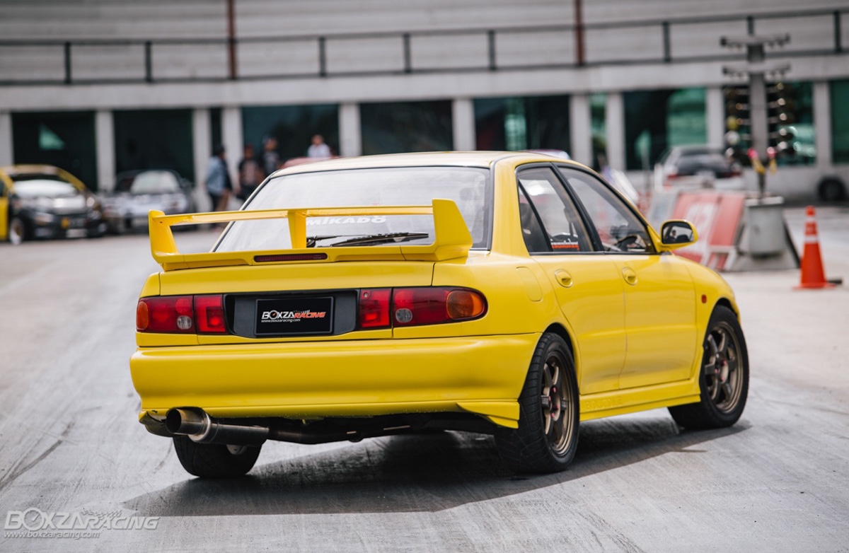 很黄很暴力 三菱evoiii爆改案例