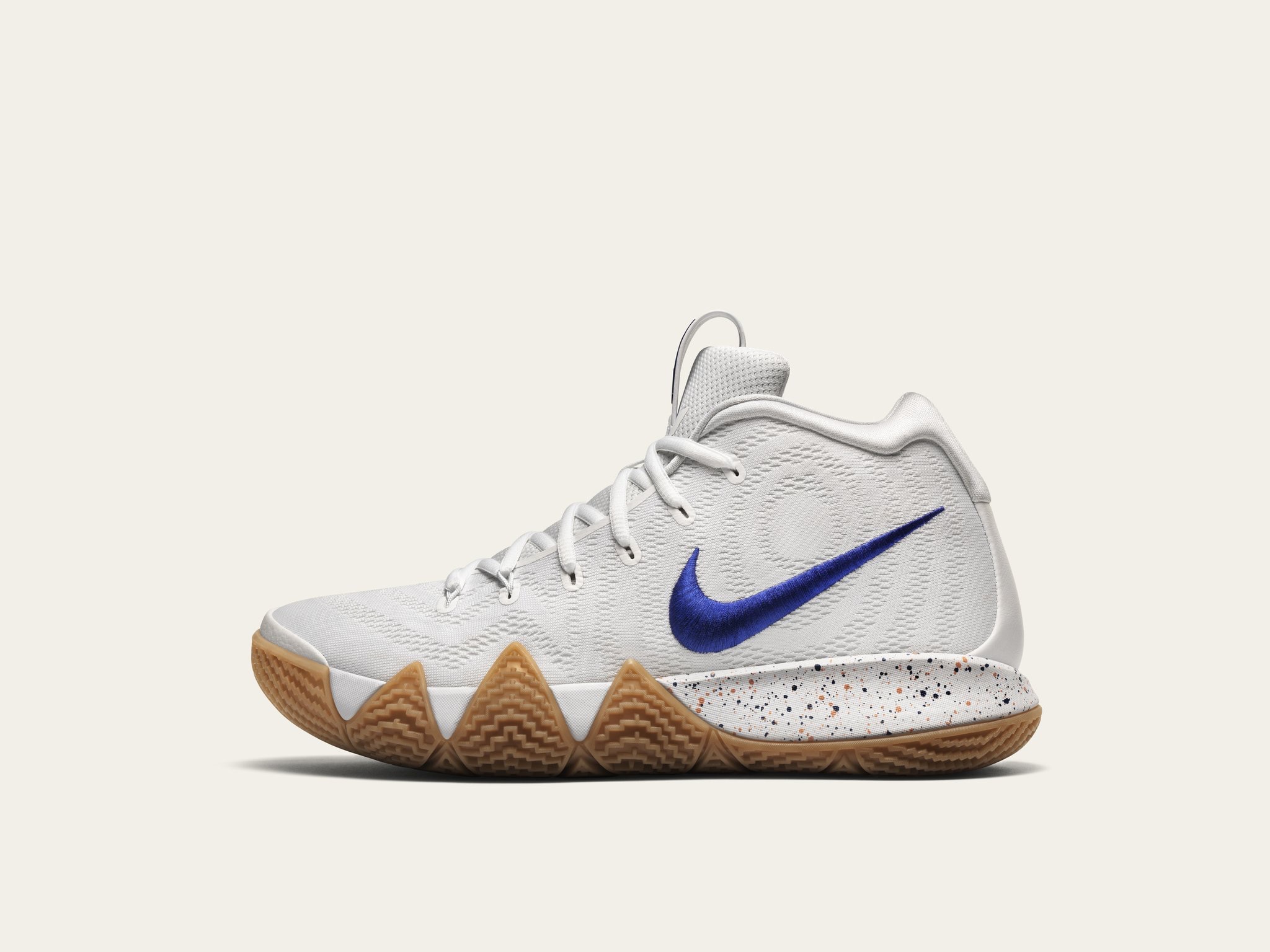 为庆祝电影德鲁大叔上映nike推出uncledrew套装