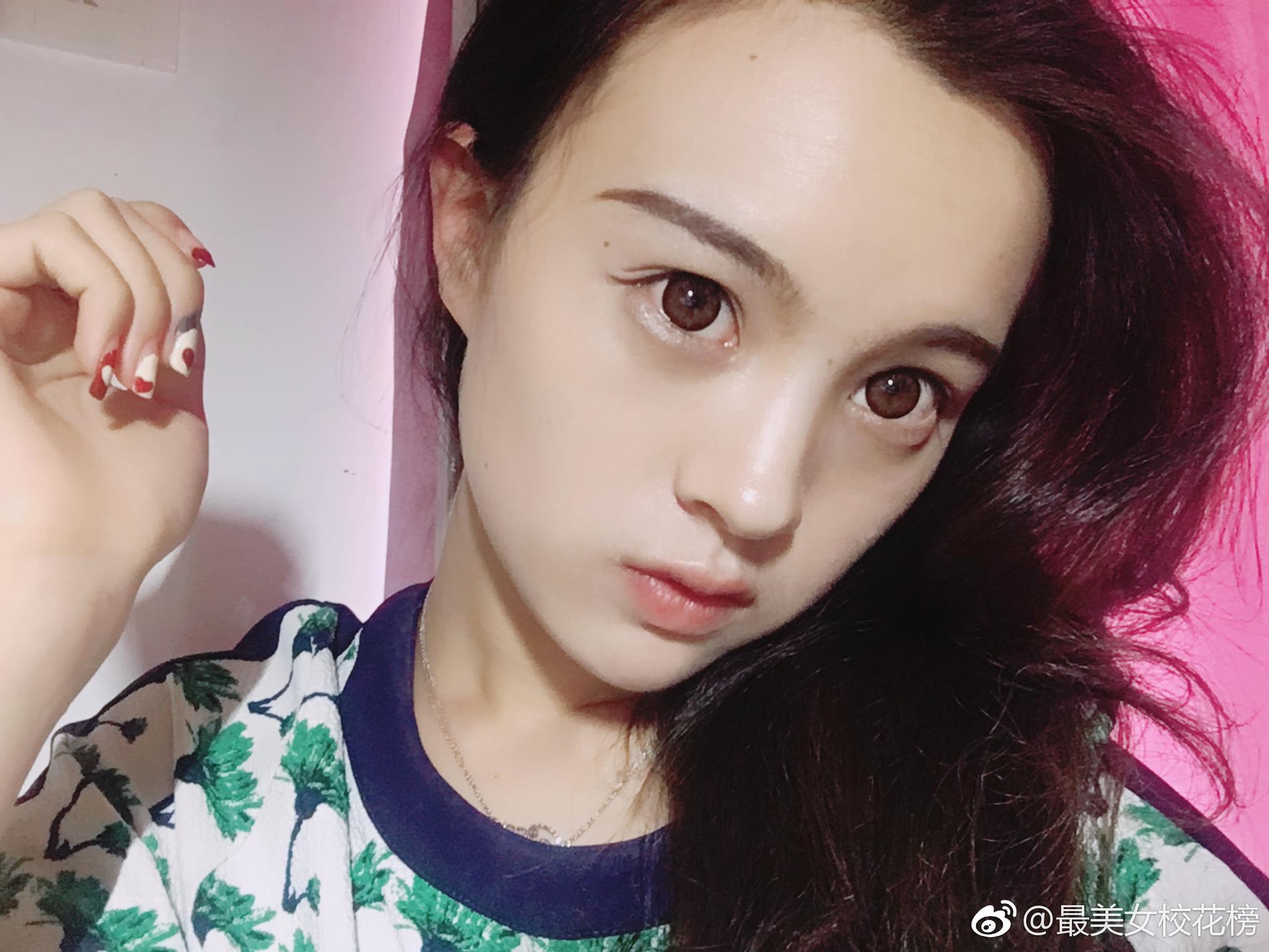 任璐瑶厦门理工学院19岁169cm46kg来自贵州遵义