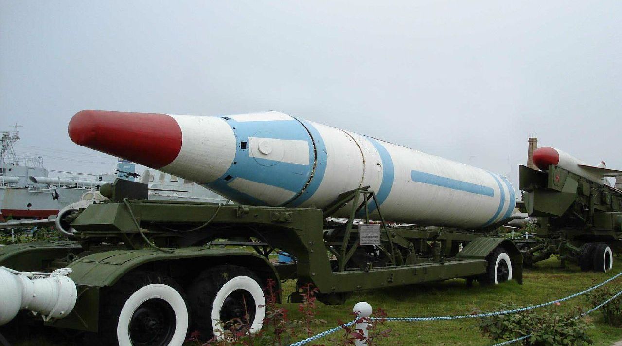 实拍青岛海军博物馆,它是时代缩影,镇馆之宝巨浪战略导弹有来头