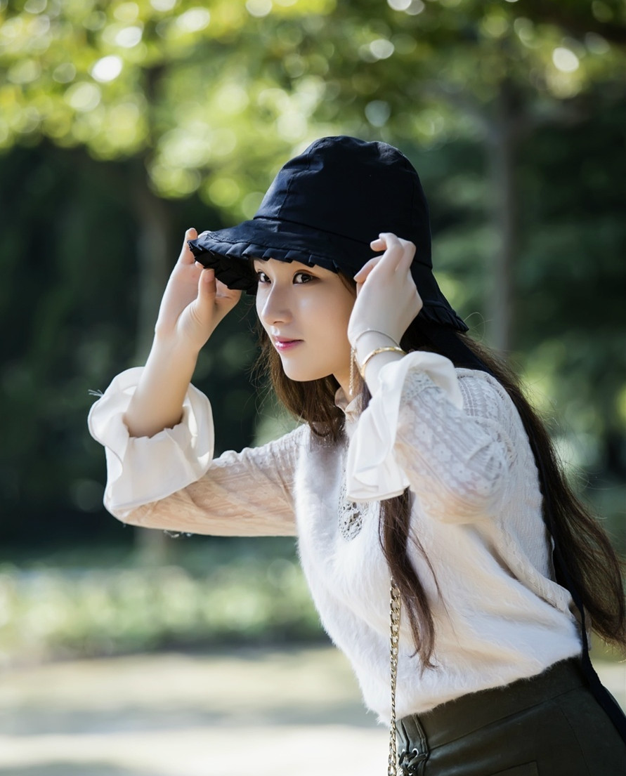 人像摄影初春暖美女白白胖胖不错的妹妹