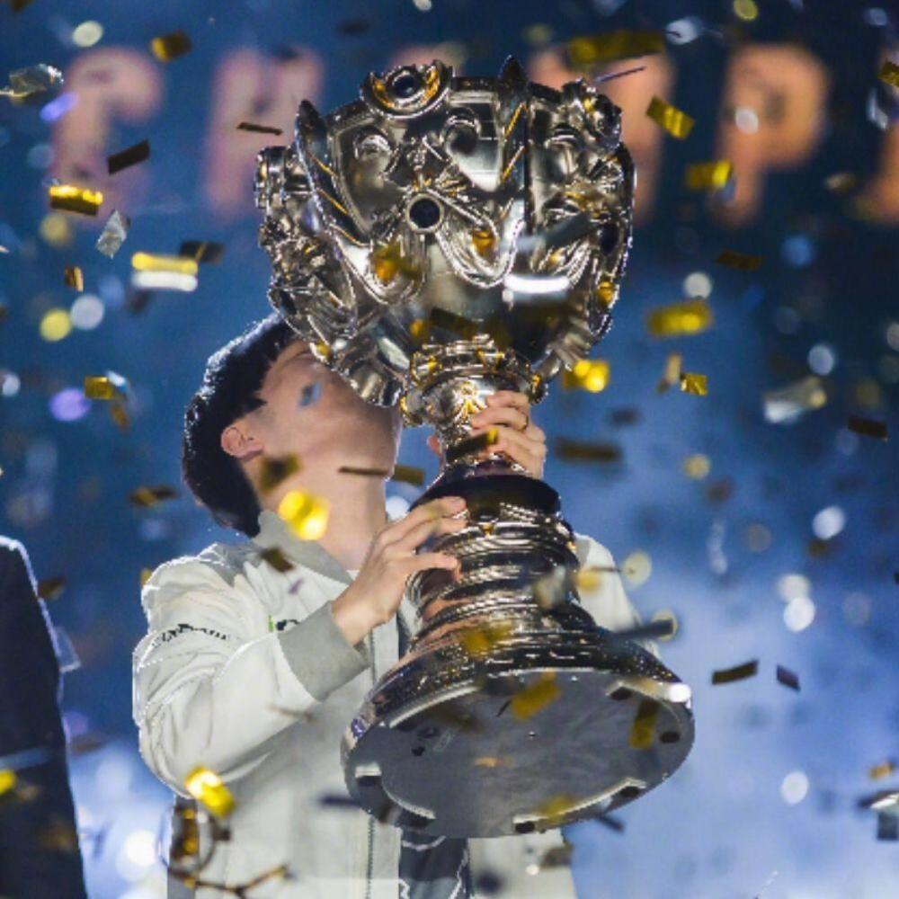 ig夺冠国服3天不出活动网友不满! 王校长出面讨说法!