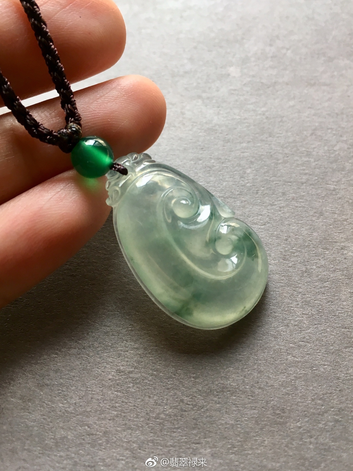 滑溜溜的冰种飘花翡翠如意种水特别棒