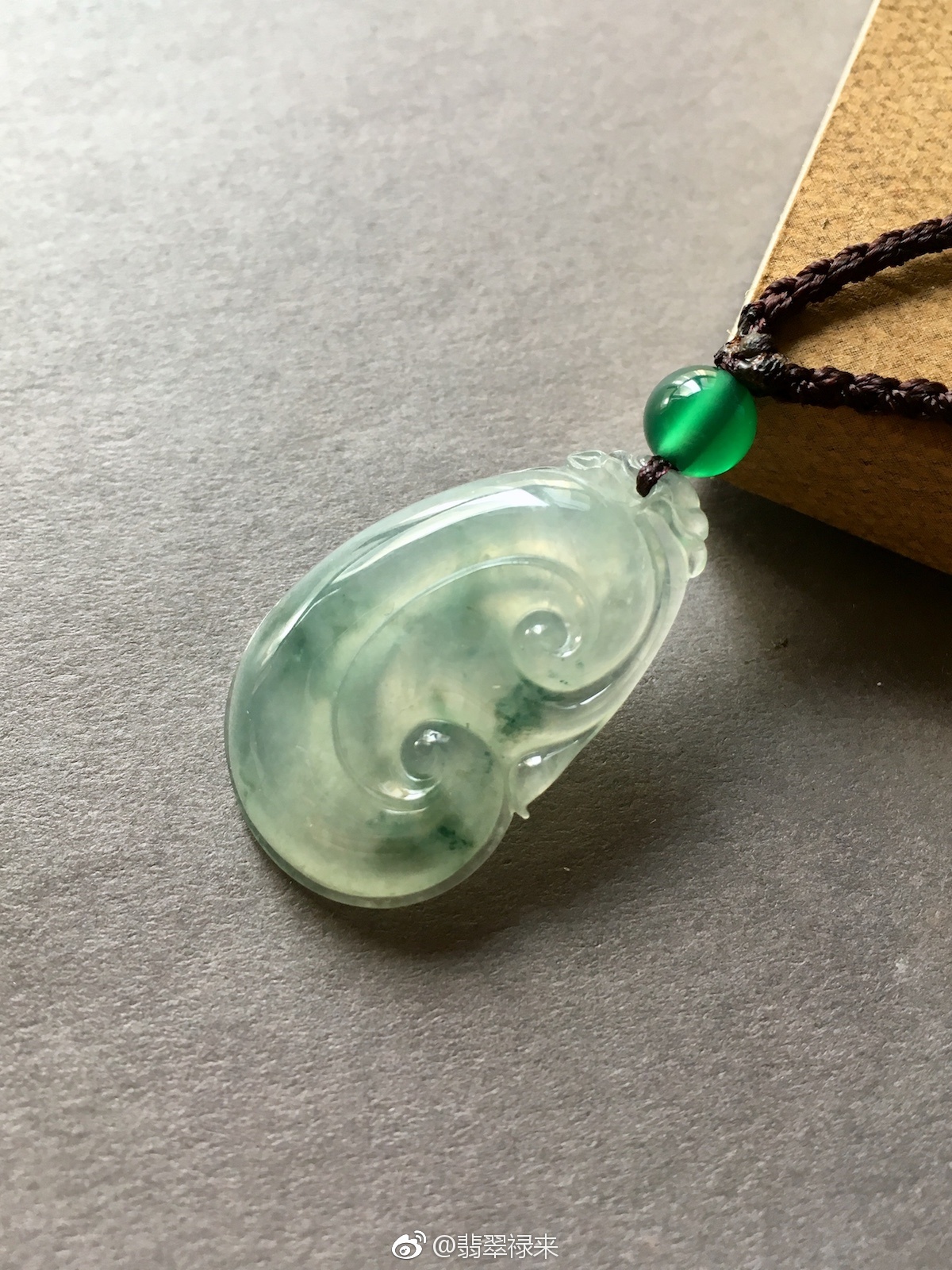滑溜溜的冰种飘花翡翠如意种水特别棒