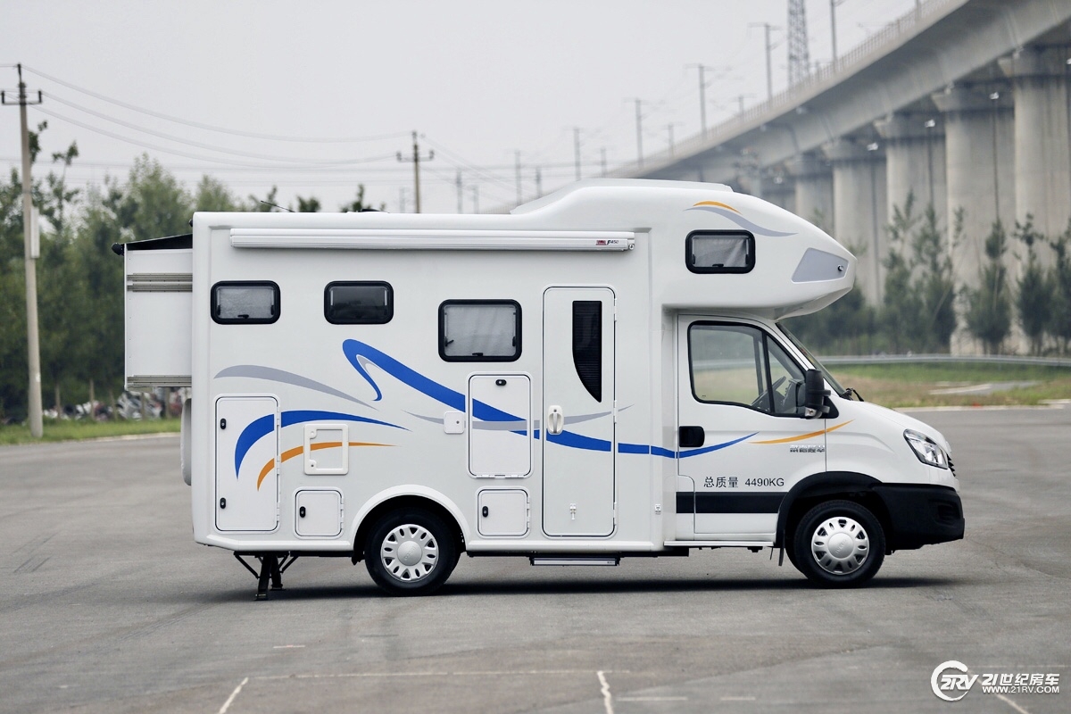 配置智能控制系统 戴德隆翠自由风双拓展房车实拍