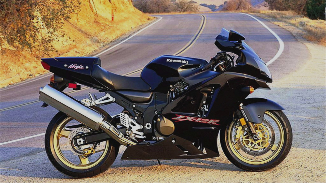 而川崎并没有放弃对霸主的争夺,在2000年推出zx-12r向gsx-1300r发出