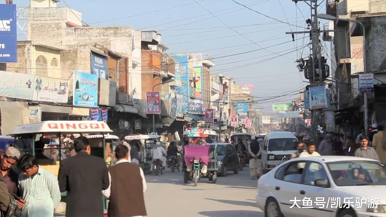 巴基斯坦任性的收费站, 只对中国人免费, 是中国