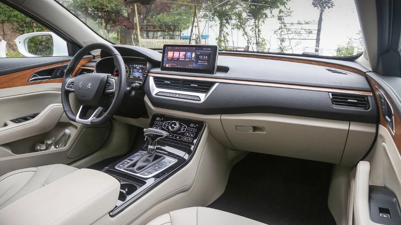 红旗b级车这么多配置?看都看不过来