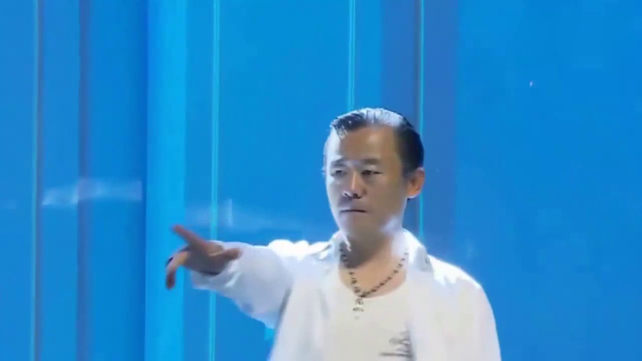 唐爽发套路周立波妻子胡洁私聊视频,胡洁发博