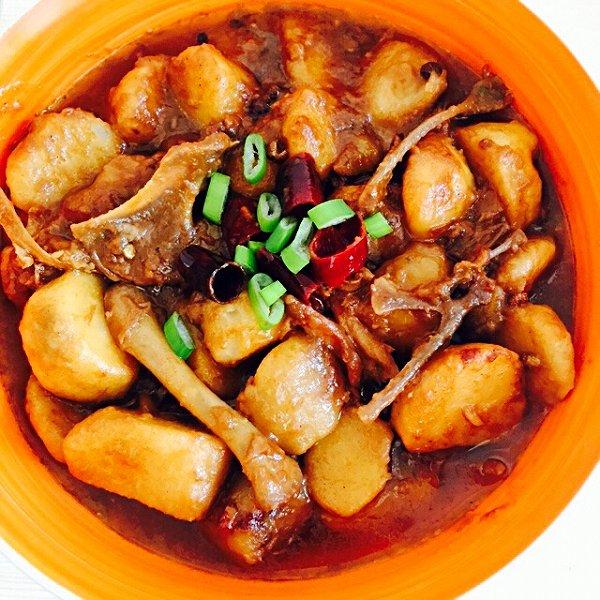 美食的诱惑芋头烧鸡做法