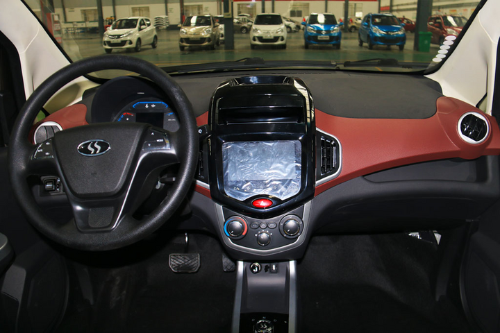 易咖新能源携手三款新车上市 订单一日突破5000辆