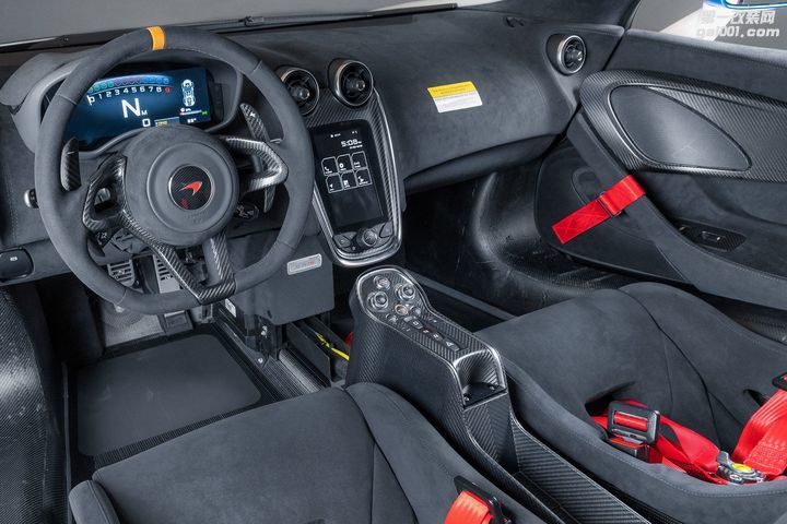 基于迈凯伦f1gtr赛车灵感改装的msox赛车