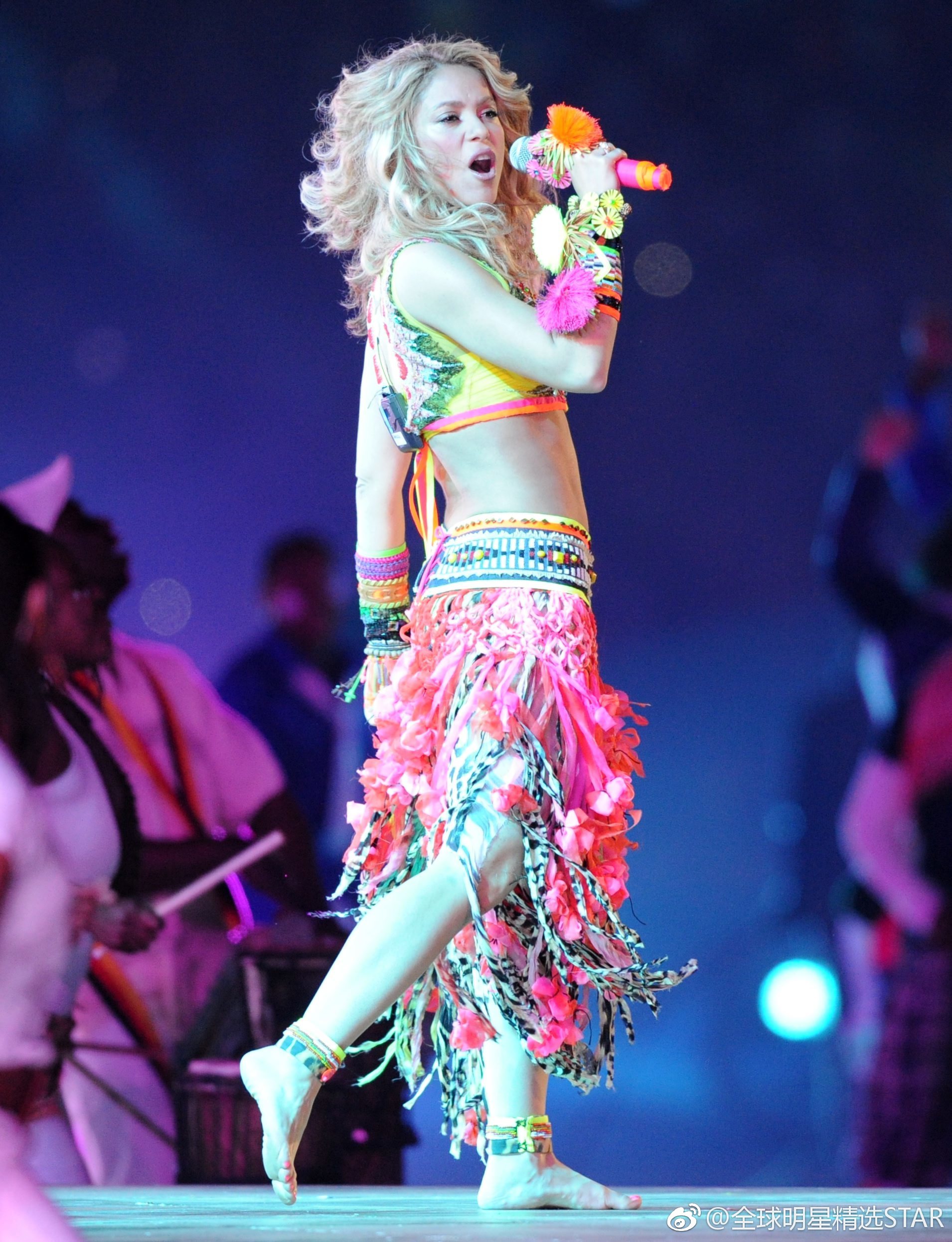 西班牙球星皮克太太"夏奇拉"将缺席世界杯