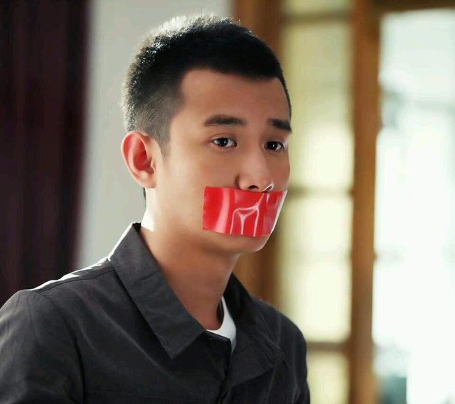 十年前经典荧幕情侣,如今一个人人喊打,另一个则幸福美满|李小璐|陆涛