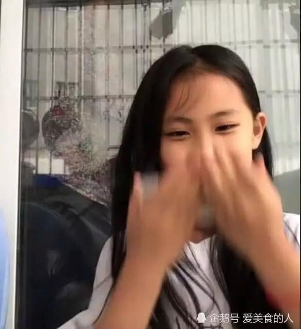 11岁小学生秒变"夜店女王"网友:吓得我再也不敢网恋了