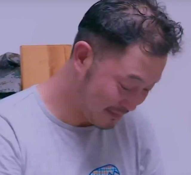 "视颜值如粪土"的男星,本来是妥妥的小鲜肉,如今秃顶似大叔!