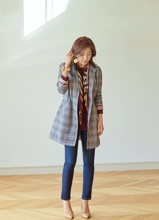 韩国女艺人河智苑最新代言宣传照曝光