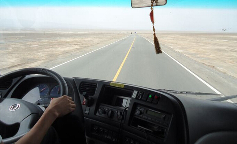 学会这些刹车技巧,让你的开车水平提升一个档次!