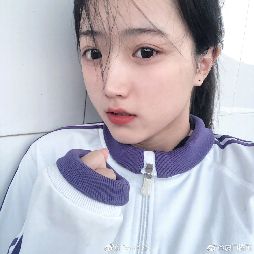 00年,就读于箬横中学, 2019播音主持艺考生,你觉得几分呢|艺考生|就读