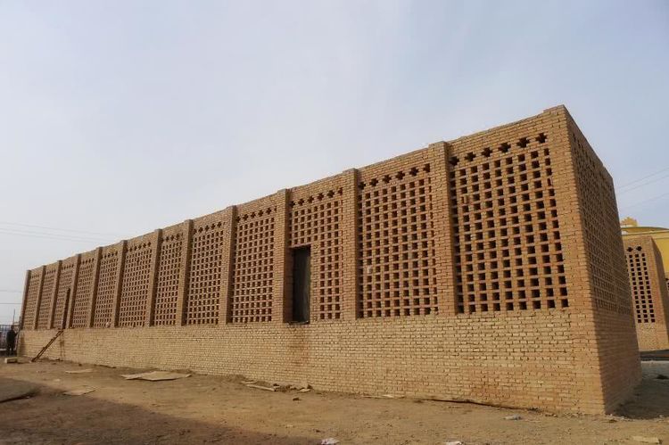 走进吐鲁番神秘的晾房著名的葡萄干就是这么晾成的