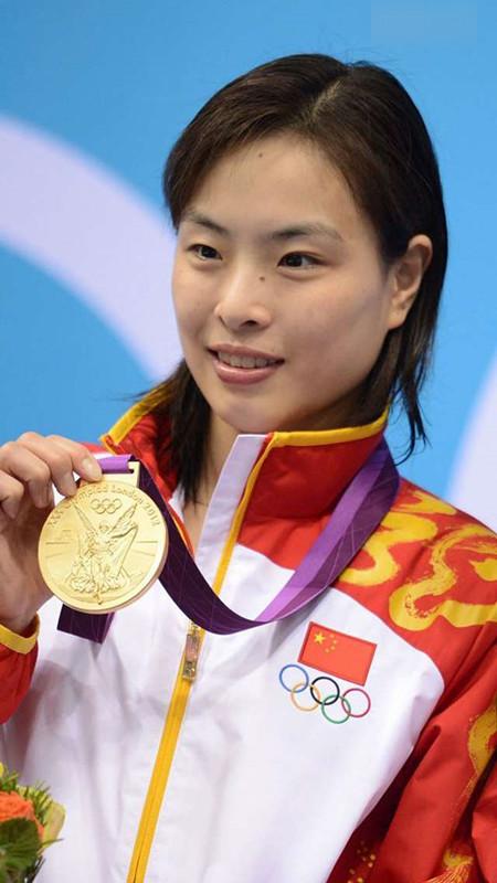 像高敏,伏明霞,郭晶晶,吴敏霞都是中国的跳水女皇,她们为中国跳水贡献