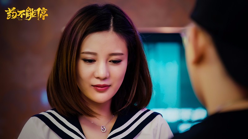 由上海嘉尧影视出品,新生代导演曹征自编自导,青年演员邬靖靖,王帅博