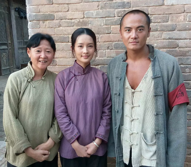 10张罕见的白鹿原幕后照邓伦片的场爱臭美秦海璐冷到只