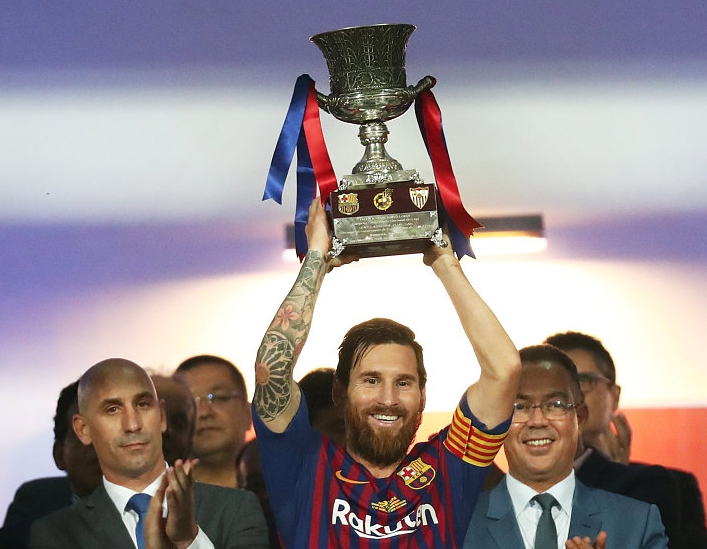梅西巴萨队长首冠 第33冠 冠军数力压2传奇并甩贝利c罗