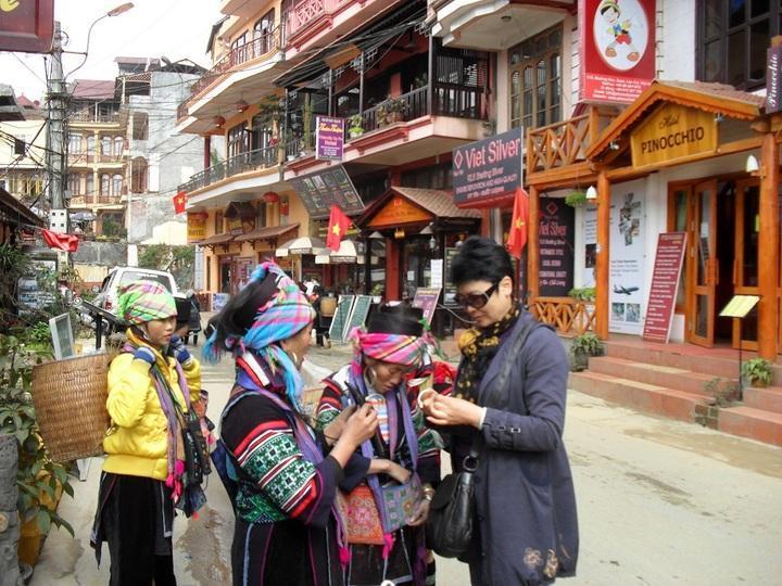 越南导游告诫:过夜住宿,有女孩敲门不要开,不听后悔可别找别人