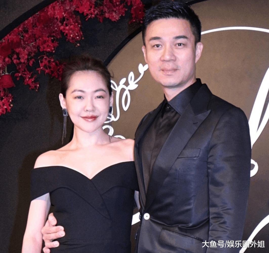 小s获老公提前庆生, 场面简单无豪门作风大s女儿小玥儿惊喜现身