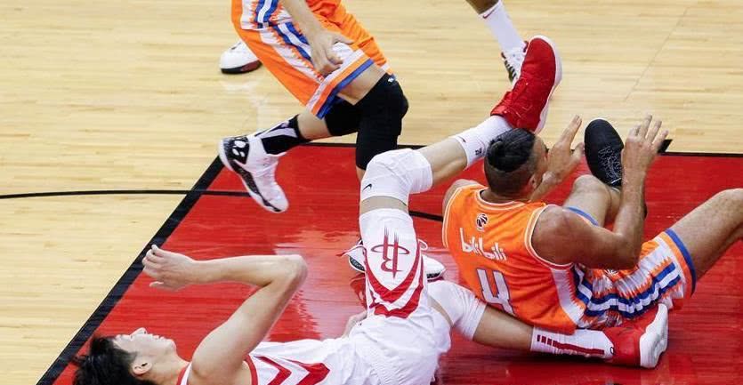 不停参赛超负荷运转?周琦不能重蹈姚明覆辙