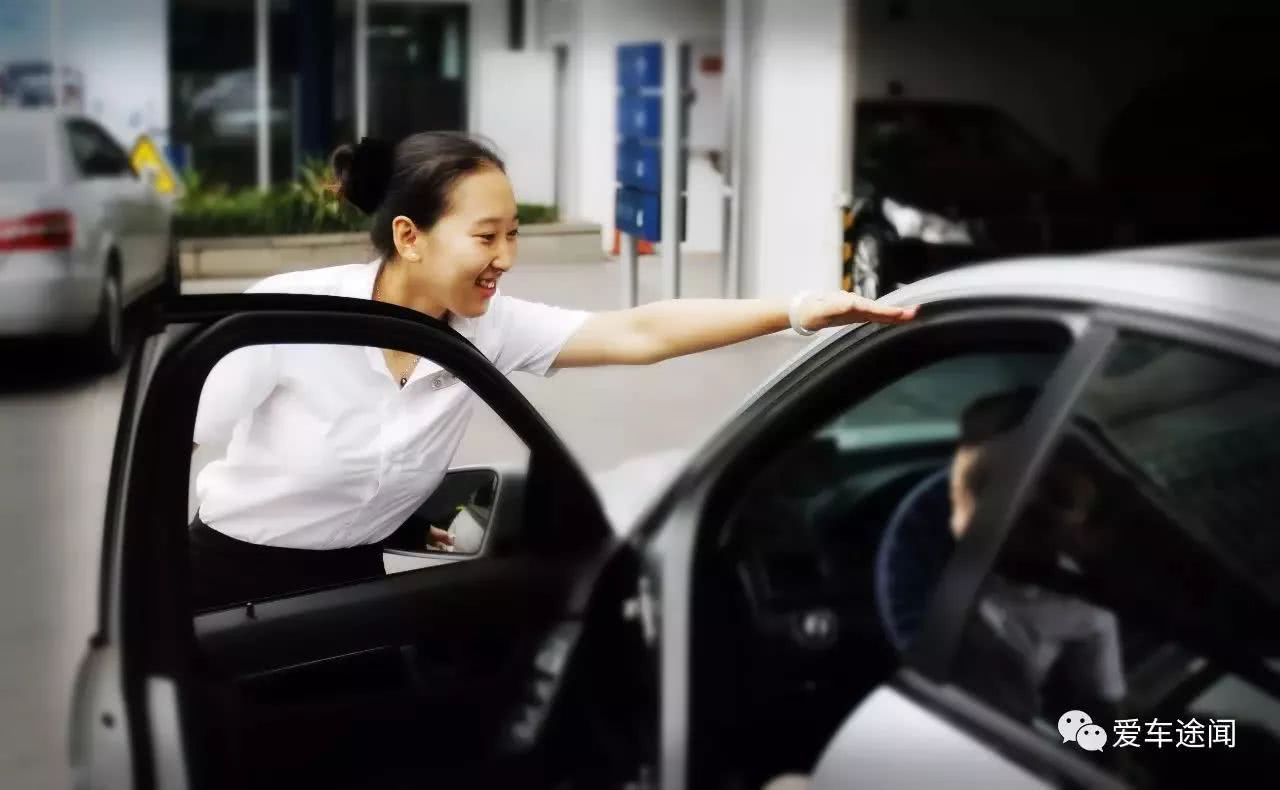 车门不是这样开好意思叫自己是超跑