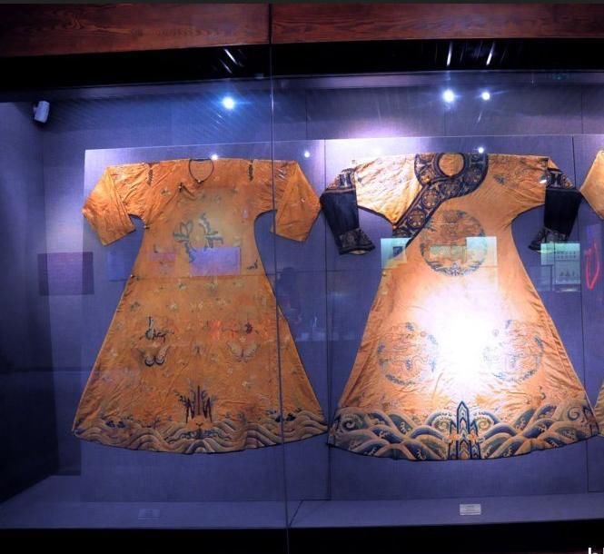 康熙最宠爱的公主:穿龙袍下葬,200多年后尸身完好,却曝尸荒