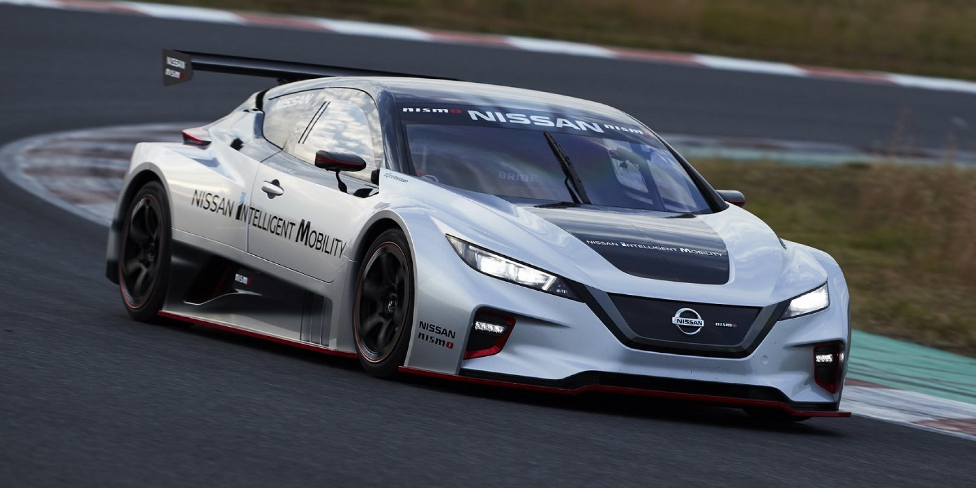 322匹碳纤维单体结构全新日产leaf nismo rc首次亮相