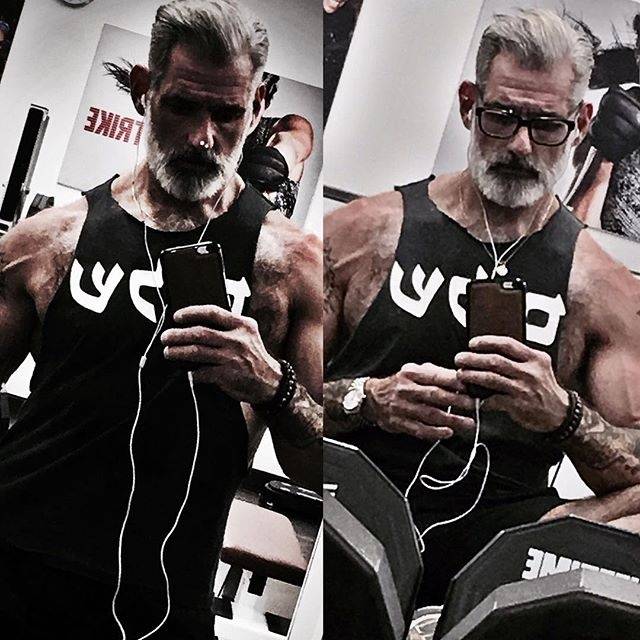 60岁肌肉大叔anthonyvarrecchia67676767你的60岁会是什么样