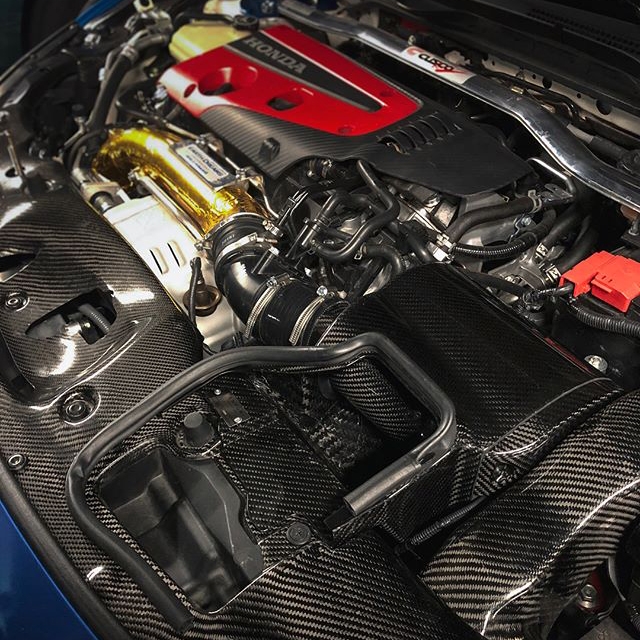 武装到牙齿的本田思域fk8一切的改装只为更好的赛道体验