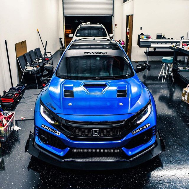 武装到牙齿的本田思域fk8一切的改装只为更好的赛道体验