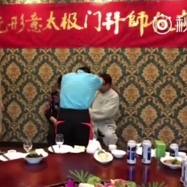马保国也收散打徒弟！传武大师组团曲线抗击格斗狂人