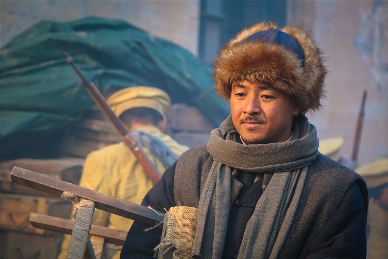 《区小队》热播 齐奎本色出演执拗的北方汉子