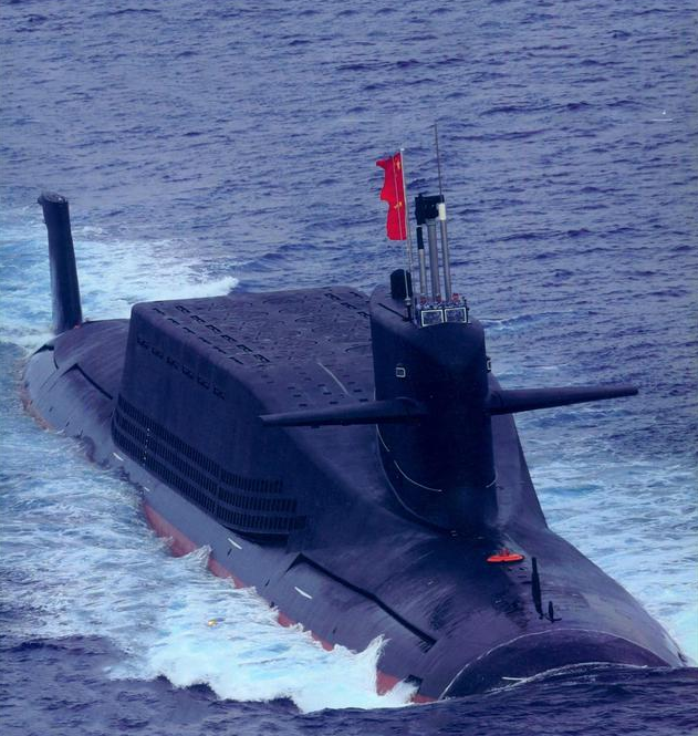 两艘中国最强核潜艇同框现身,"三位一体" 核威慑能力或已形成