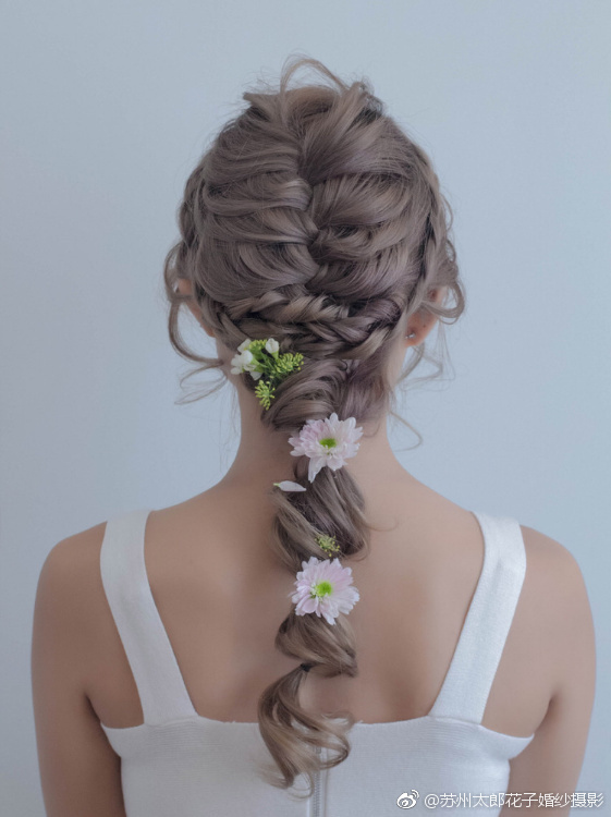 9款森系新娘发型,仙气十足
