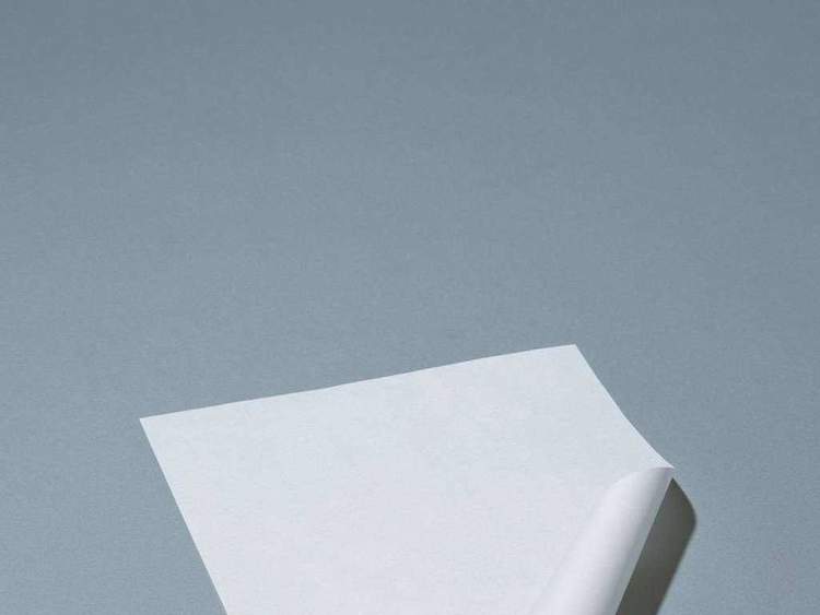 婚后第二天婆婆找我借五万,看到她写的一张纸,我给她十万