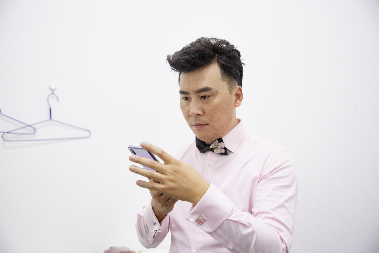 现在的马可虽然不像湖南卫视的知名主持人那样大火,但是也有自己独特