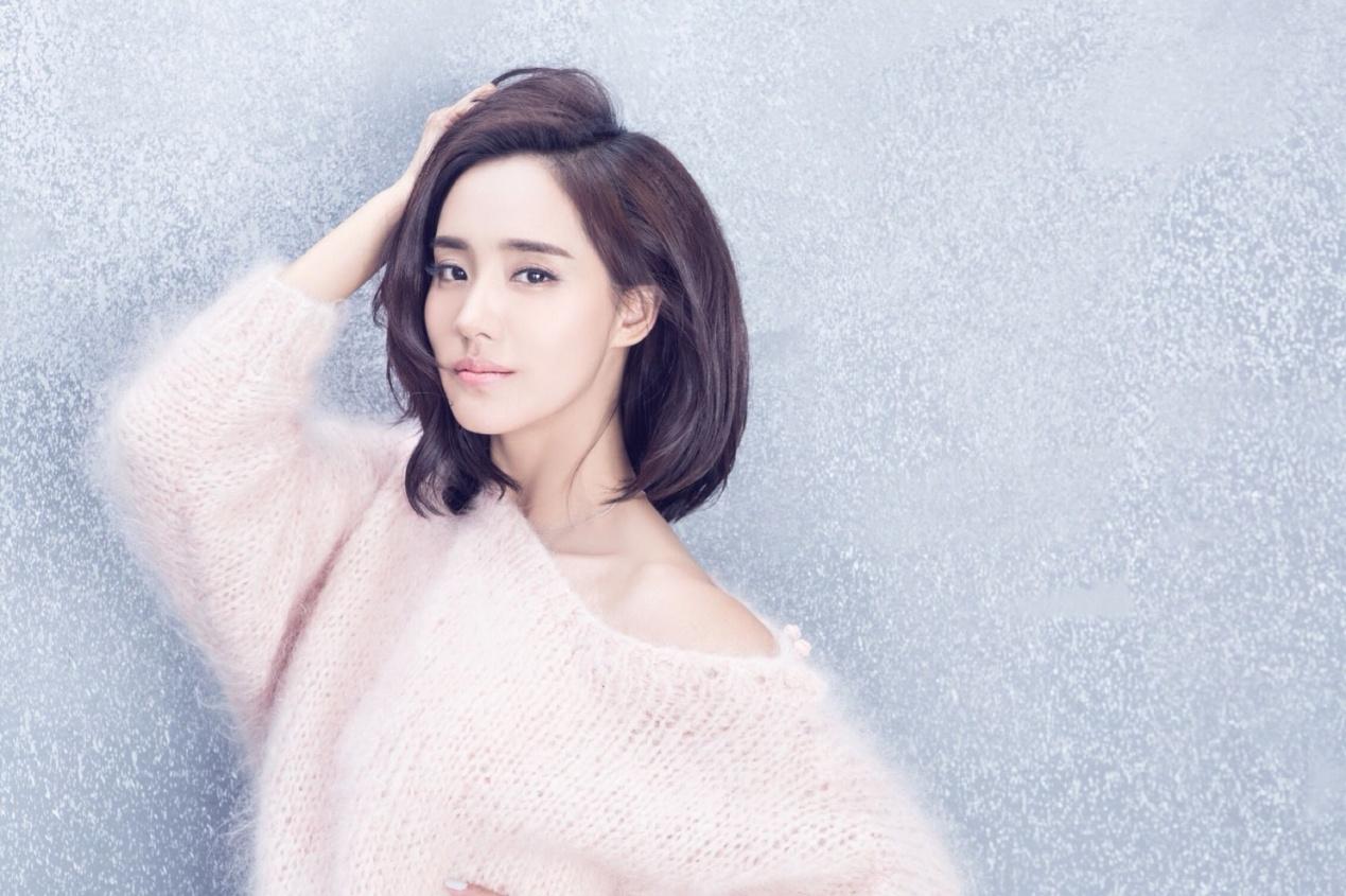 她大学毕业后当村官,走红后却嫁给丑男,如今33岁美如少女!