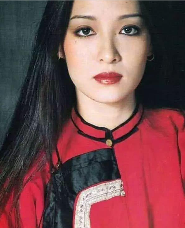 她是金马奖影后, 却惨遭封杀,李敖还曾直言最想见的女人就是她